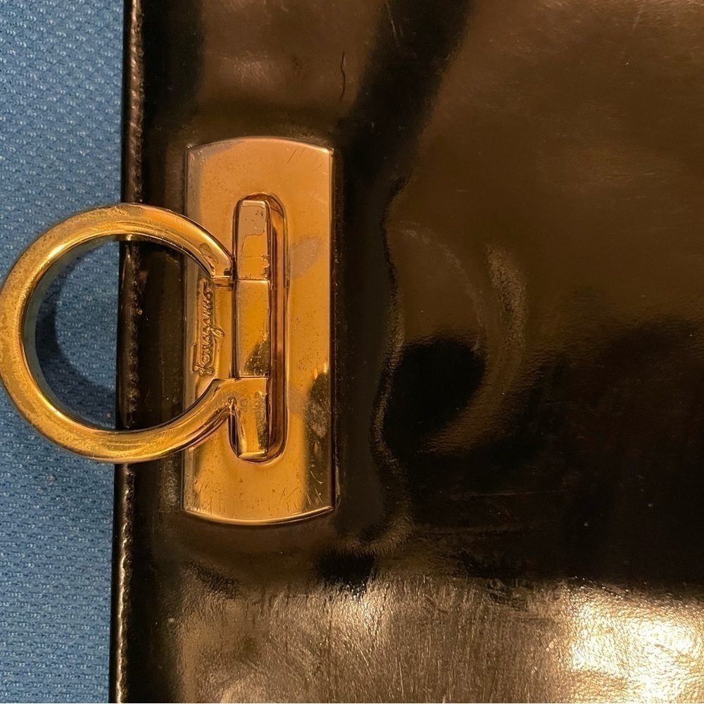 Authentic and Vintage Salvatore Ferragamo sling Bag - Picture 4 of 11